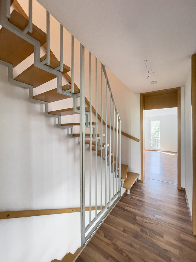 OG Treppenhaus Ansicht 1