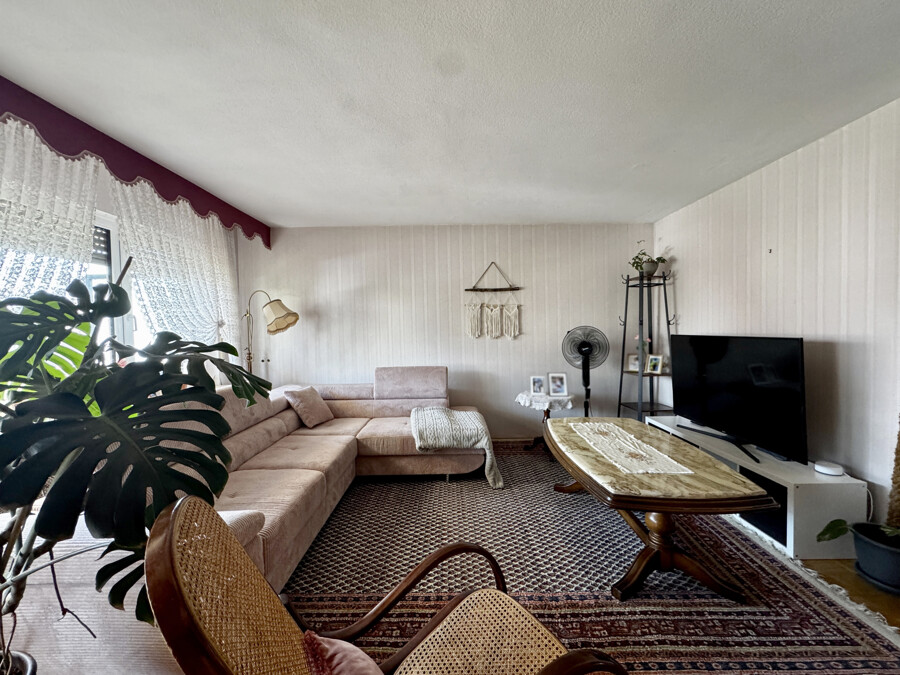 Wohnzimmer Ansicht 2