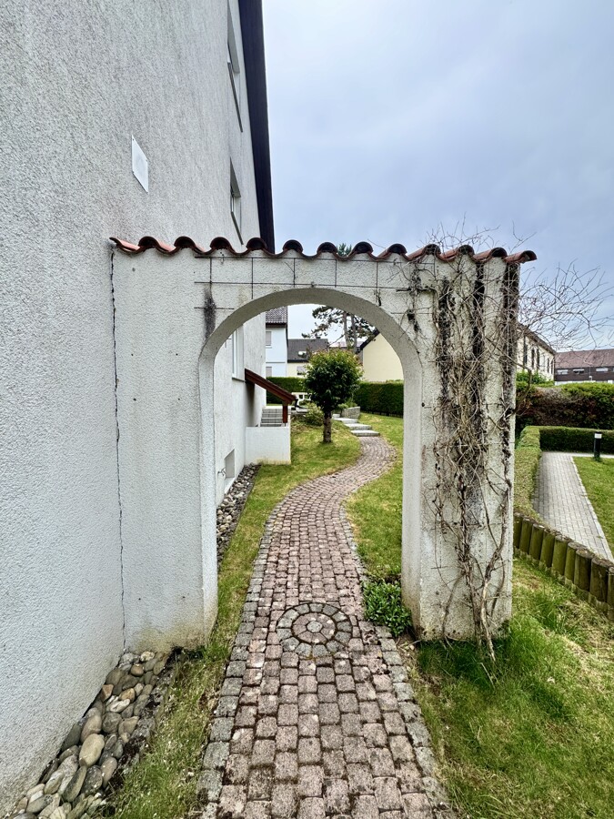 Zuweg zum Garten