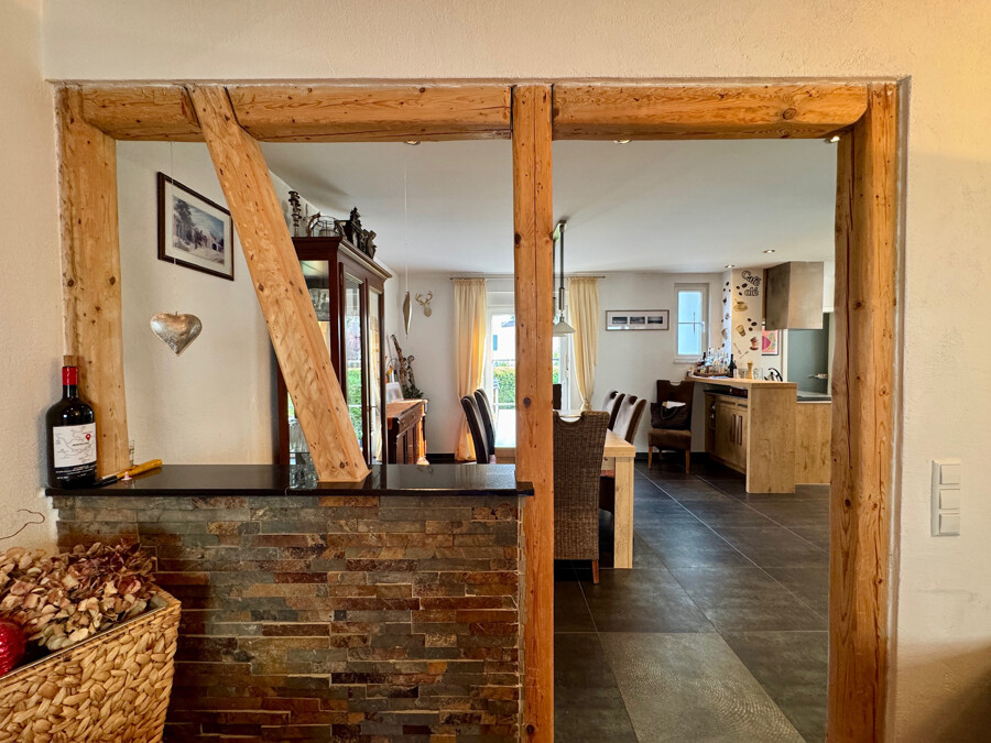 EG Blick ins Esszimmer