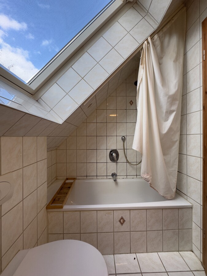 DG rechts ELW Schlafzimmer und Bad 1