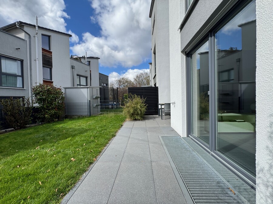 EG Terrasse und Garten