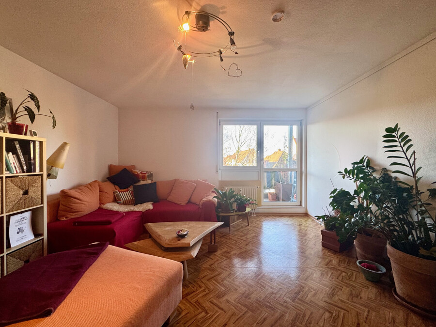 Wohnzimmer Ansicht 1