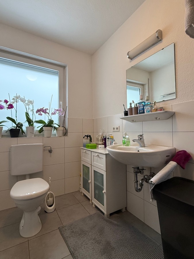 OG rechts Badezimmer