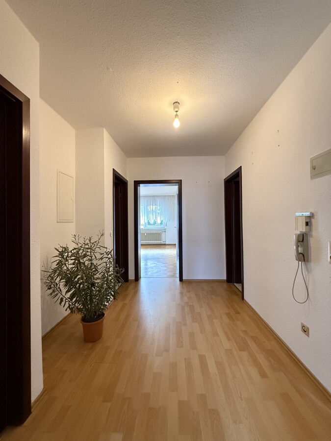  Haus 1 EG links Flur