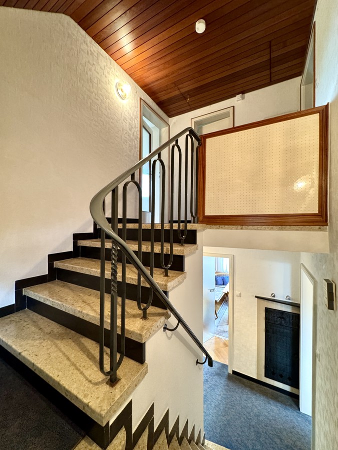 Treppe ins DG