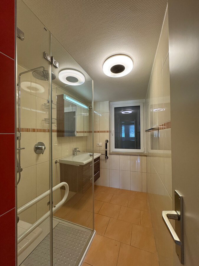 Wohnung OG Badezimmer