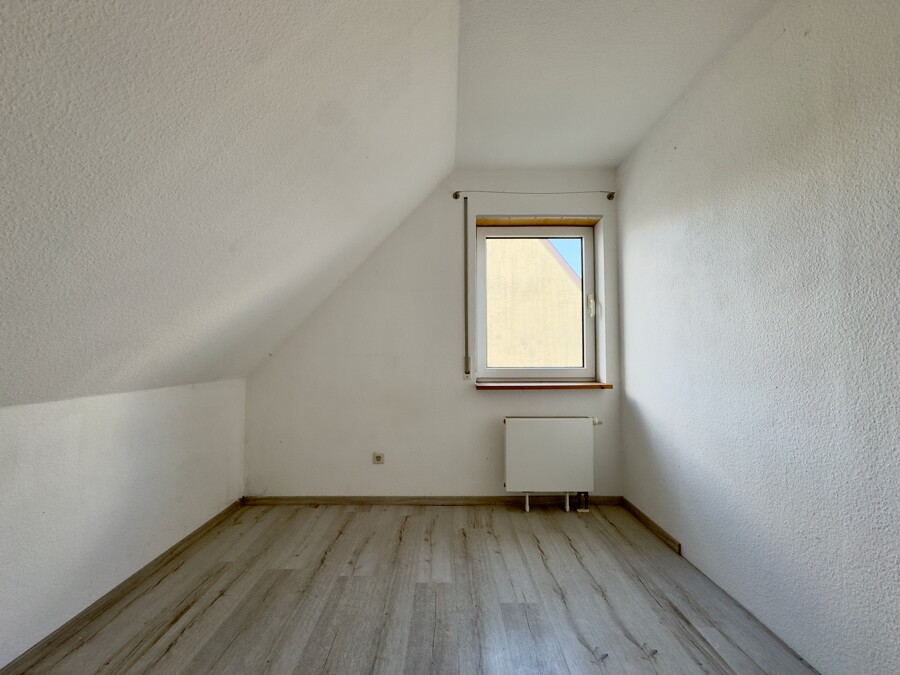 DG rechts ELW Schlafzimmer und Bad 4