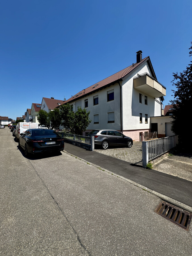 Straßenansicht 1