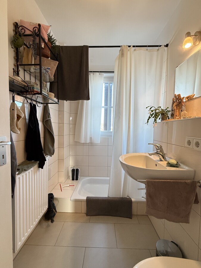 DG links Badezimmer