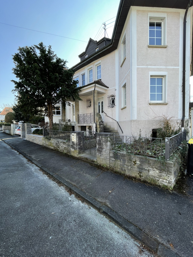 Straßenansicht