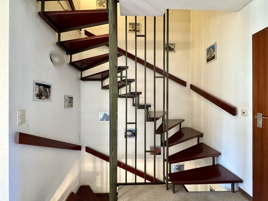 OG Treppenhaus Ansicht 1