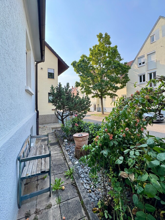 Vorgarten Ansicht 1