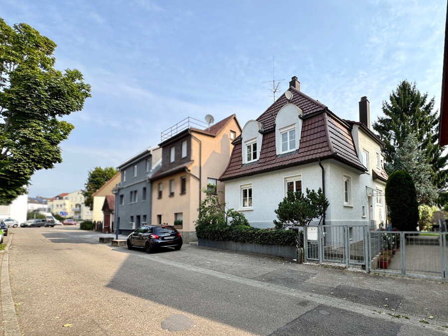 Straßenansicht