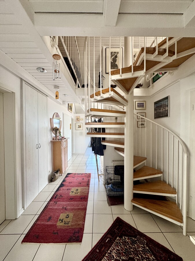 Treppe ins 2. DG
