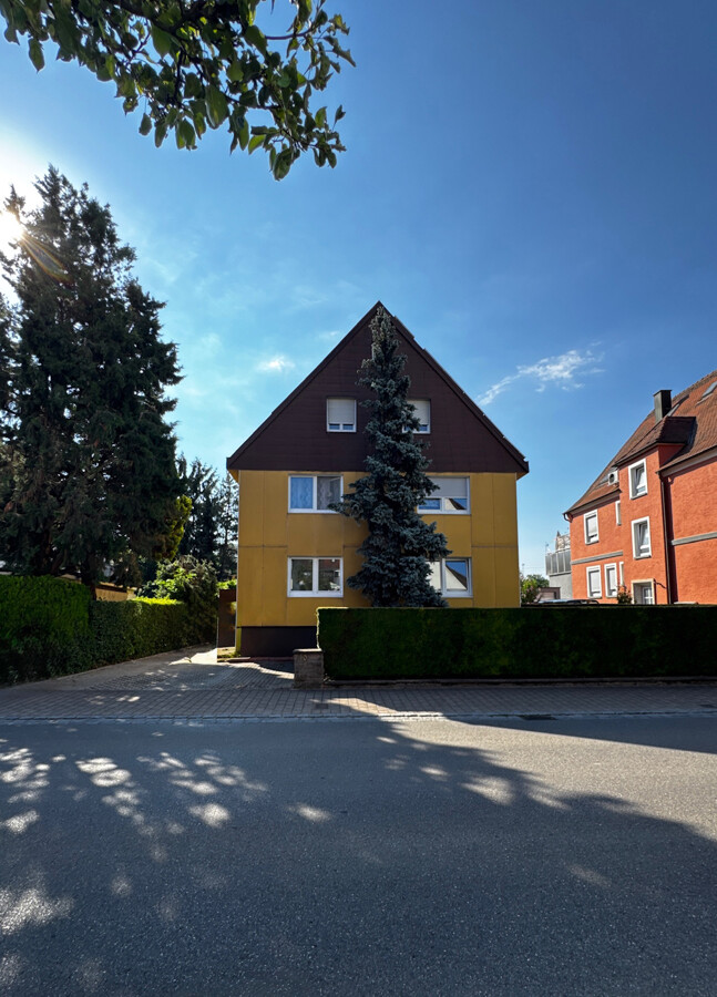 Straßenansicht