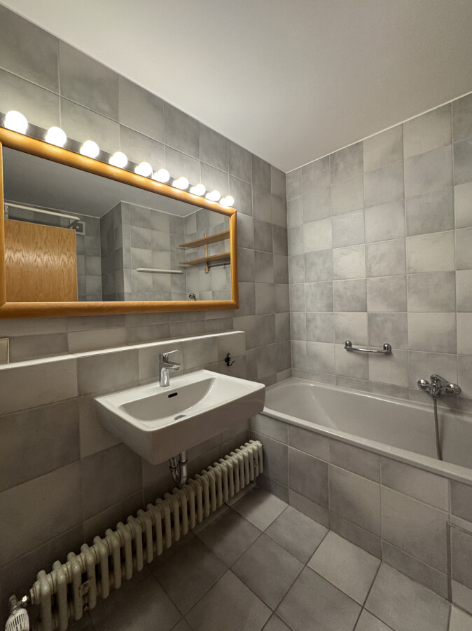 Badezimmer Ansicht 1