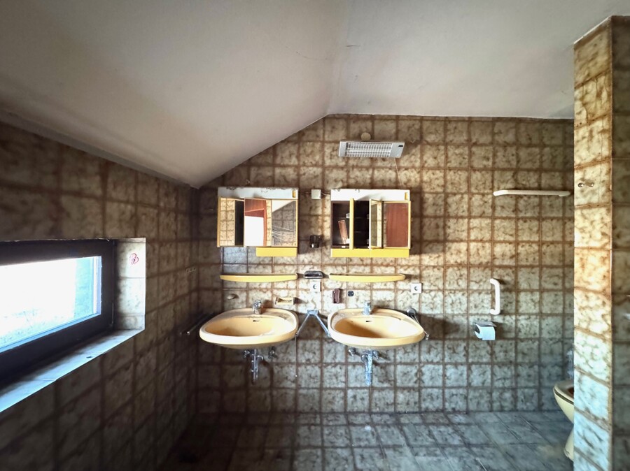 OG Badezimmer Ansicht 1